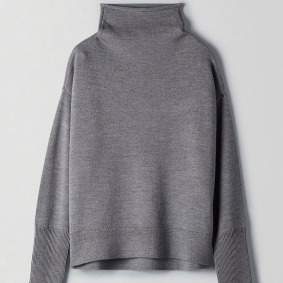 Bundle of Wilfred Cyprie Sweaters in Oxford Tan and Gray - Picture 3 of 15